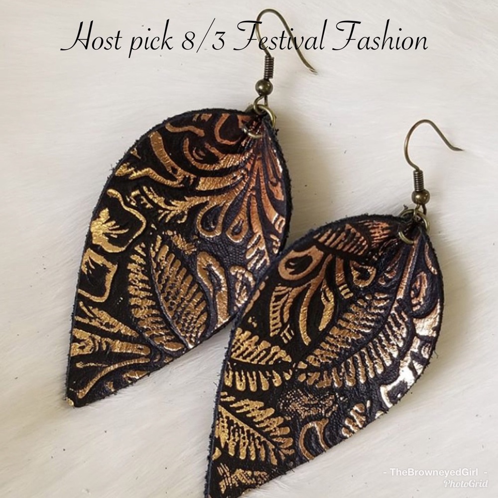 Bronze Vintage embossed leather earring
